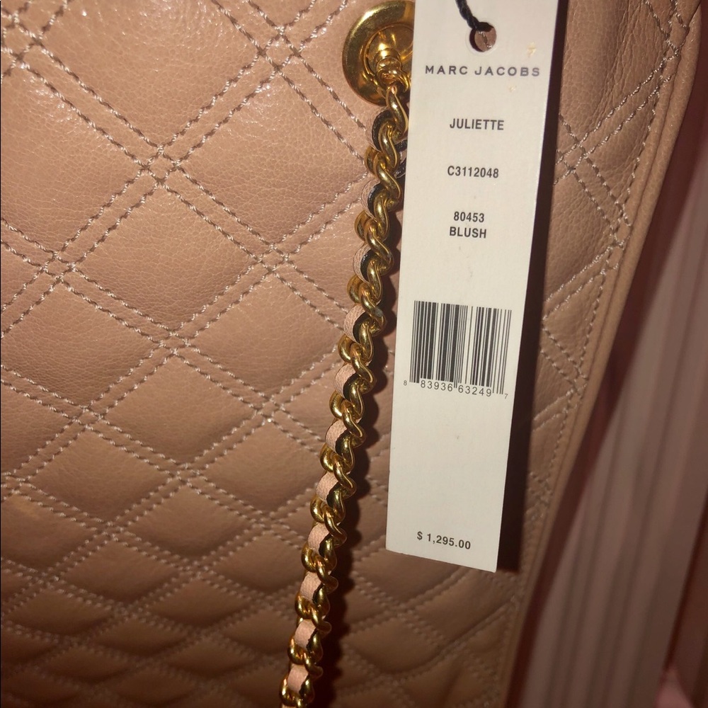 Marc Jacobs Handbag - Picture 7 of 8